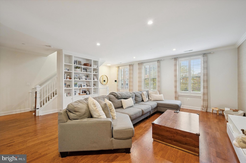 610 Captains Way, Philadelphia, PA 19146 - photo 1