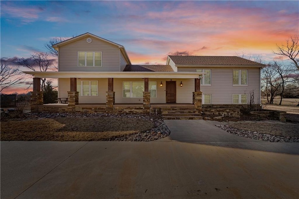 For Sale $950,000