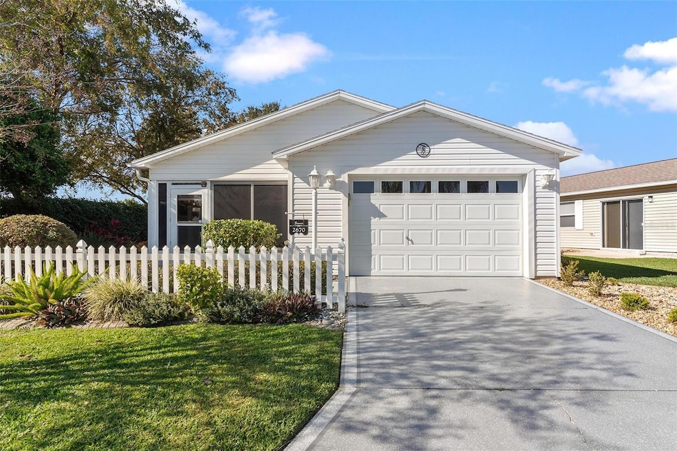 2670 Suffolk St, The Villages, FL 32162 - photo 1