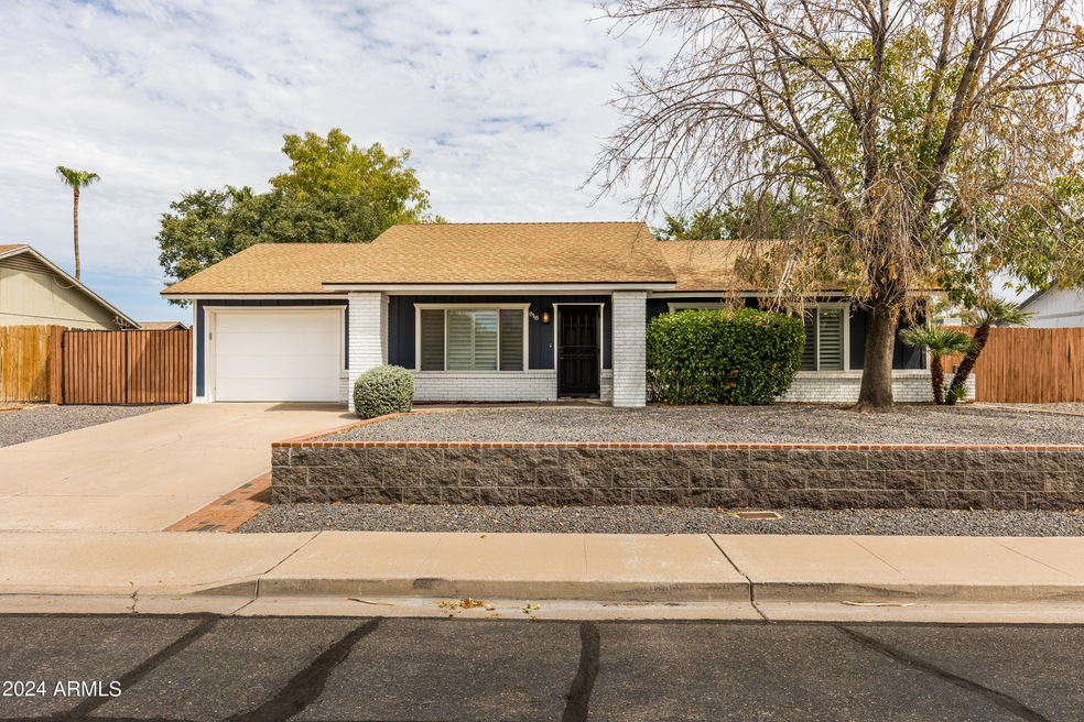 818 E Grandview St, Mesa, AZ 85203 - photo 1