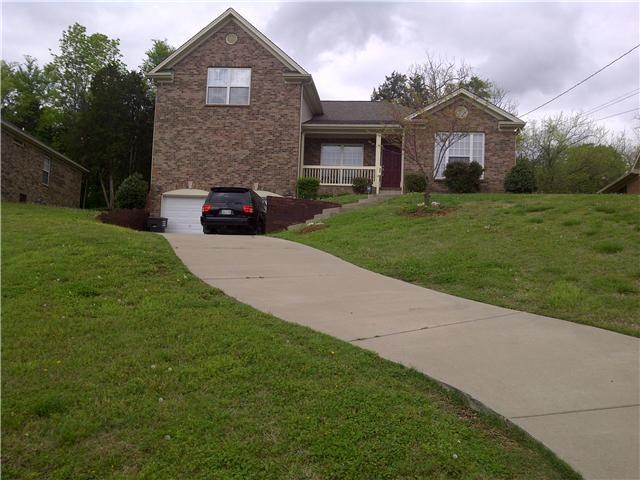 What a beautiful home to return home to each day and for your friends/relatives to visit. This home also has fantastic views.  Come see/make offer on this great  centrally located home.