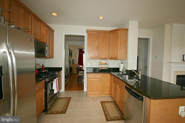 9253 Laurel Ridge Crossing Rd, Lorton, VA 22079 - photo 1