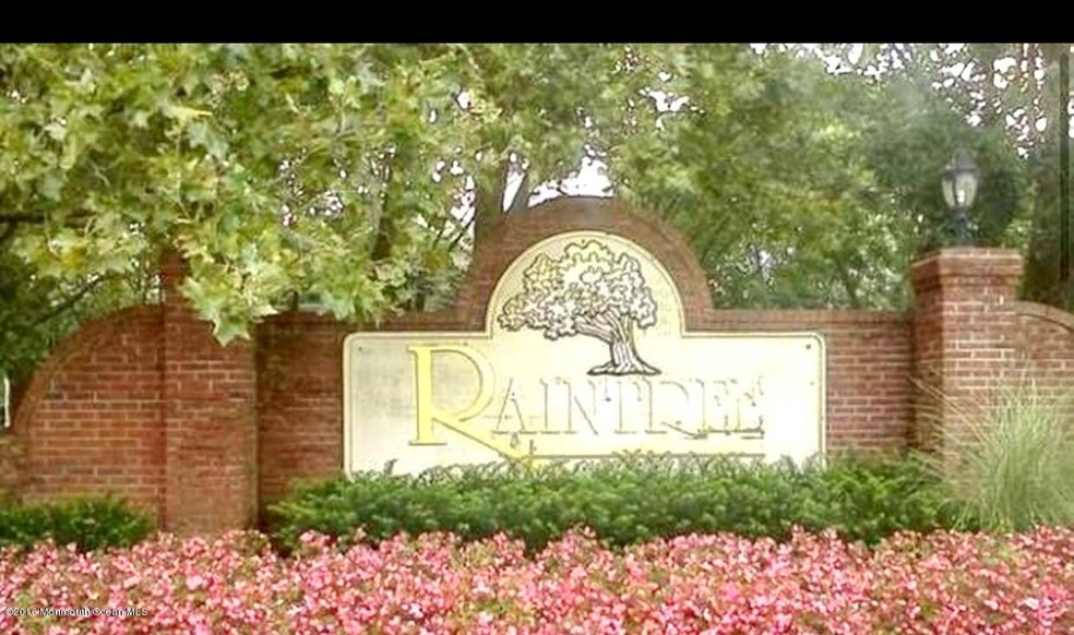 266 Primrose Ln, Freehold, NJ 07728 - photo 1