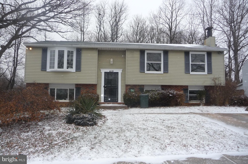 617 Glynita Cir, Reisterstown, MD 21136 - photo 1