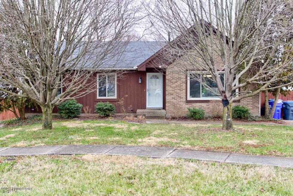 6805 Beard Ct, Louisville, KY 40228 - photo 1