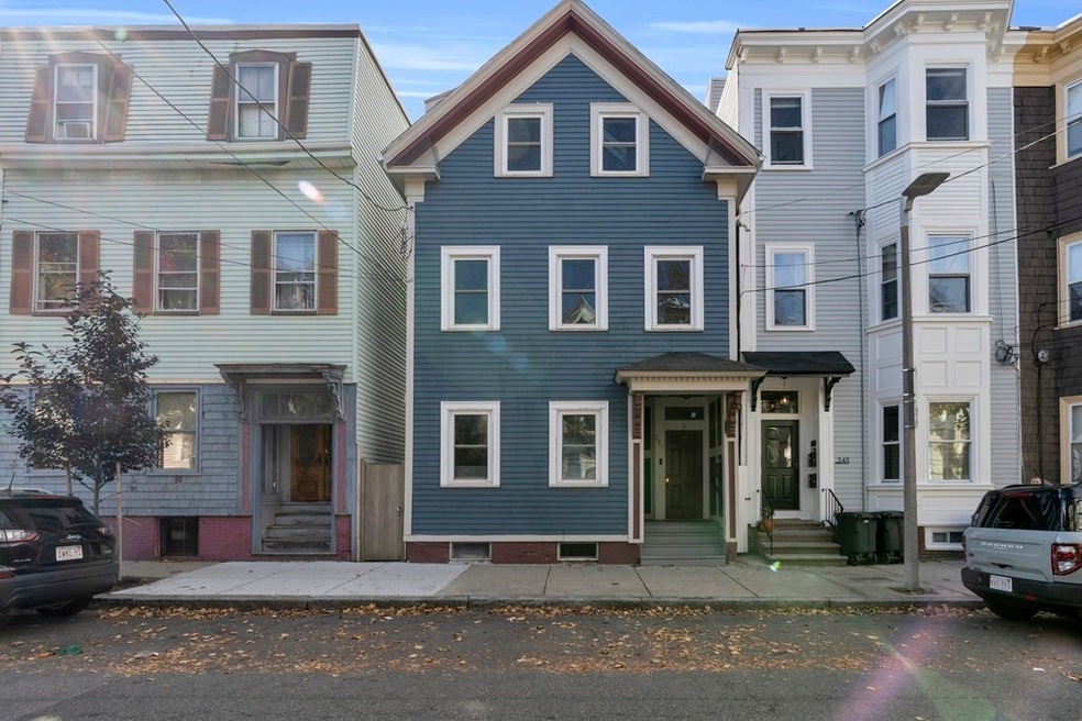 247 W 5th St unit 2, Boston, MA 02127 - photo 1