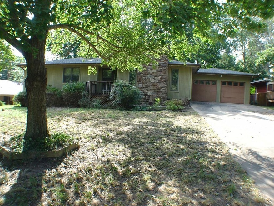 24 Hollow Way Dr, Bella Vista, AR 72715 - photo 1