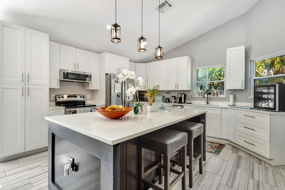 5297 Fox Trace, West Palm Beach, FL 33417 - photo 1