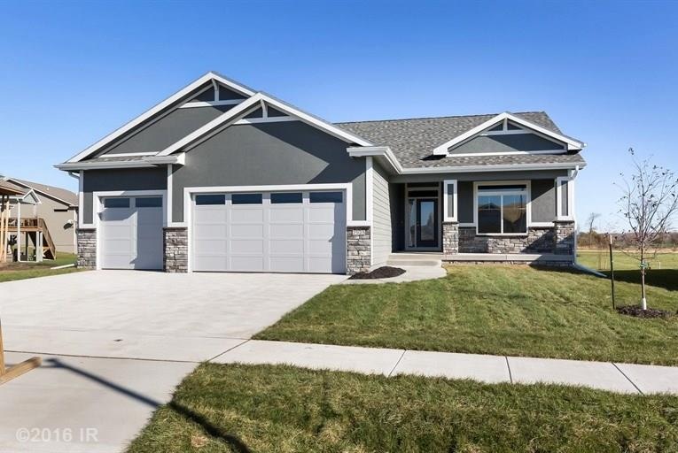 7925 NW 95th St, Johnston, IA 50131 - photo 1