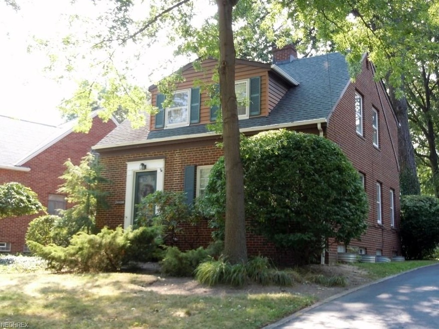 24450 Oakhill Dr, Euclid, OH 44117 - photo 1