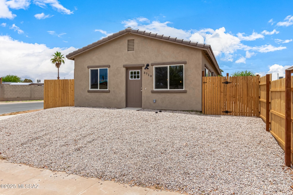 3710 S Bellingham Place, Tucson, AZ 85730 - photo 1