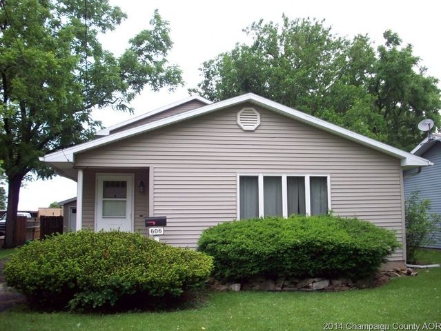 606 E Buckner St, Tuscola, IL 61953 - photo 1