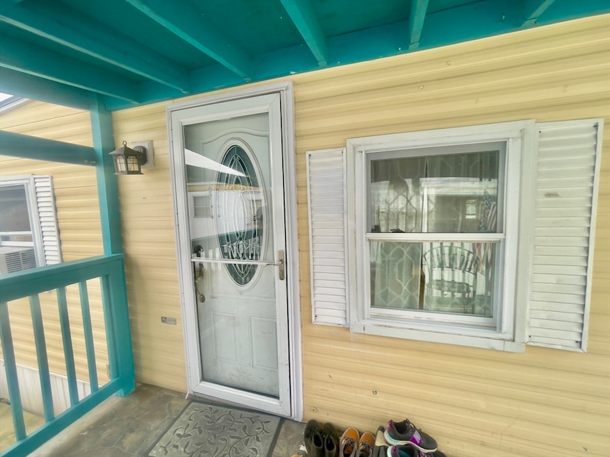 93 Grochmal Ave unit 39, Springfield, MA 01151 - photo 1