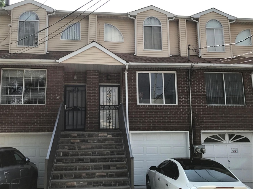 68 N Railroad Ave, Staten Island, NY 10304 - photo 1