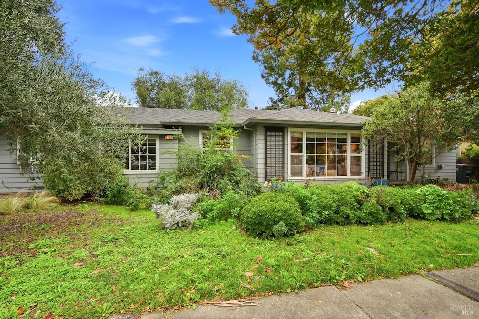 Under Contract $937,000 • Co-Listing Agent