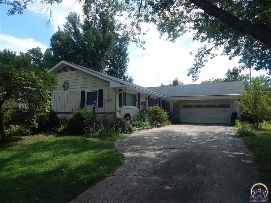 Beautiful and Updated Ranch Style home with many r