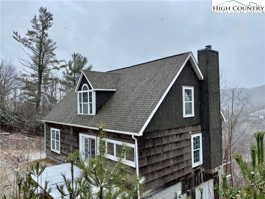 741 R C Cook Rd, Blowing Rock, NC 28605 - photo 1