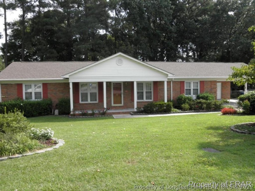 489 Lennox Dr, Fayetteville, NC 28303 - photo 1