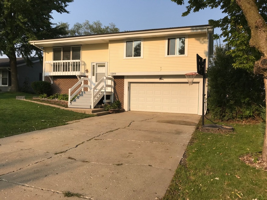 1260 Foxcroft Dr, Aurora, IL 60506 - photo 1