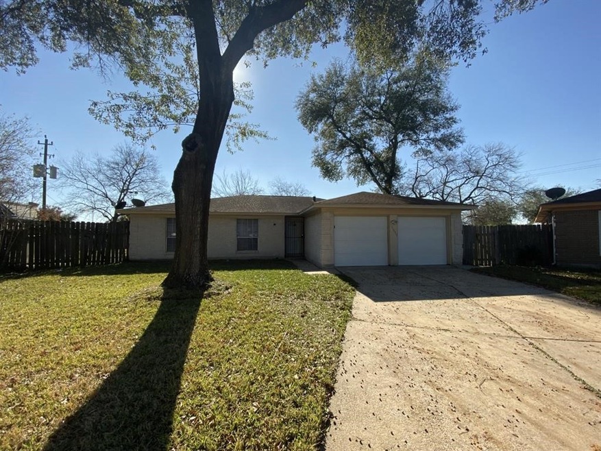 1335 Peach Spring Dr, Houston, TX 77088 - photo 1