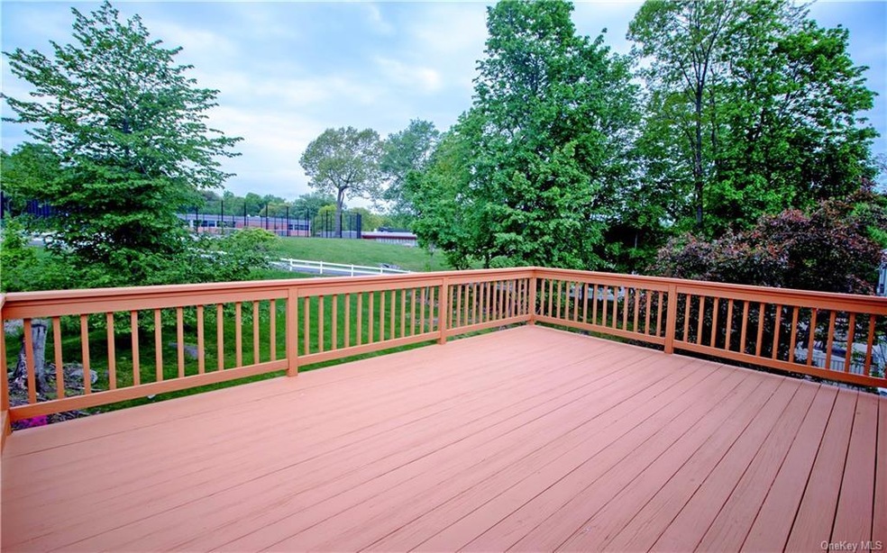 53 Ridge Rd, Dobbs Ferry, NY 10522 - photo 1