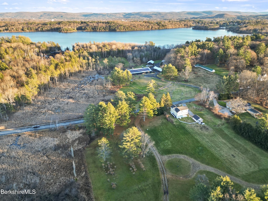 407 Churchill St, Pittsfield, MA 01201 - photo 1