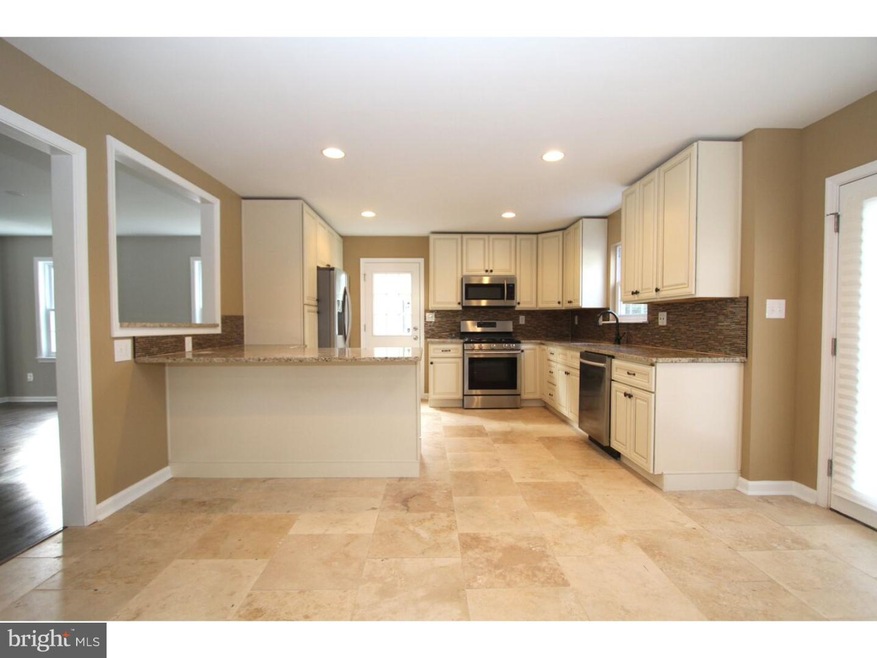 504 Dogwood Cir, Havertown, PA 19083 - photo 1