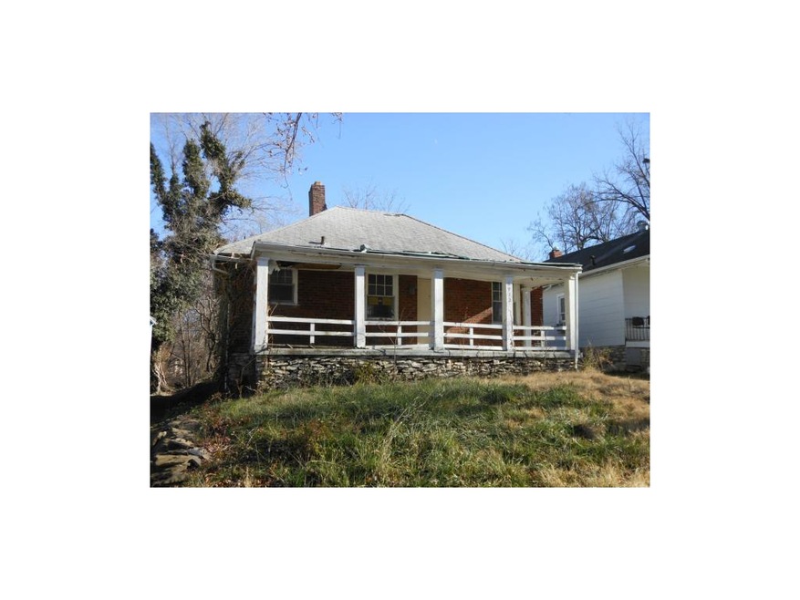 6931 Agnes Ave, Kansas City, MO 64132 - photo 1