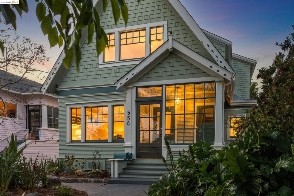 Sold $1,452,000 • Co-Listing Agent