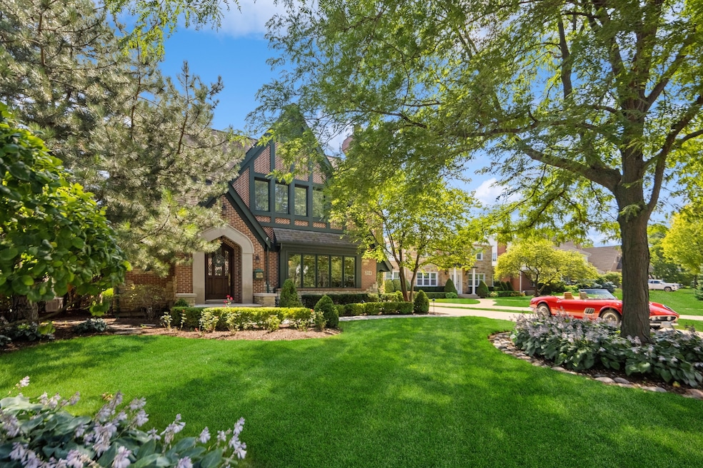 204 E May St, Elmhurst, IL 60126 - photo 1