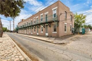 1001FlorenceExterior Small