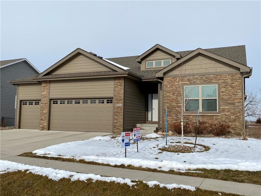 9701 Marnewood Dr, Johnston, IA 50131 - photo 1