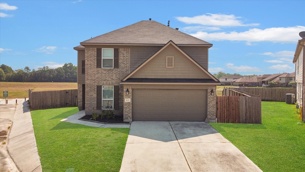 10010 Chimney Swift Ln, Conroe, TX 77385 - photo 1