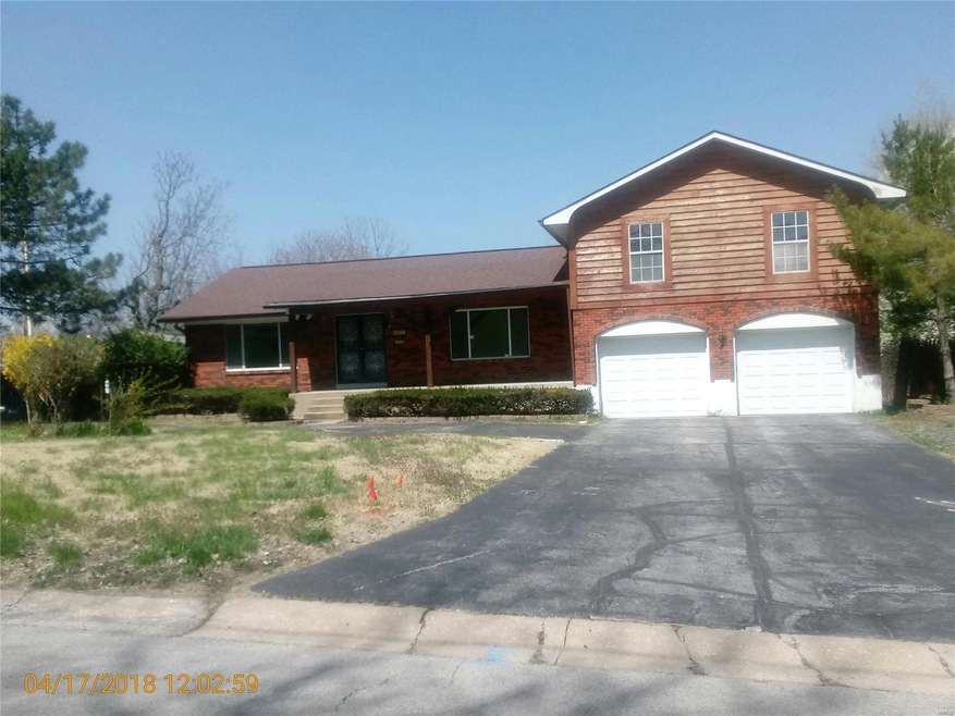 4411 N Taylor Ave, Saint Louis, MO 63115 - photo 1