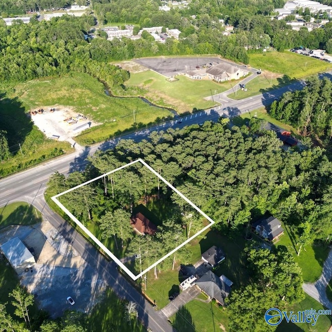 3504 Lindsey St, Rainbow City, AL 35906 - photo 1