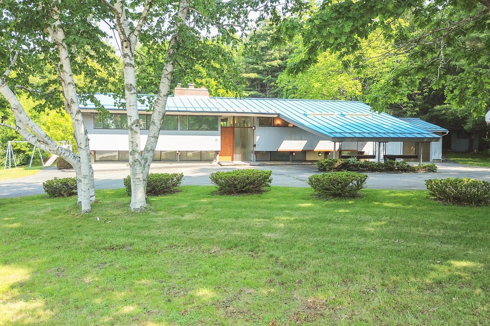 1 31 Eustis Parkway, Waterville