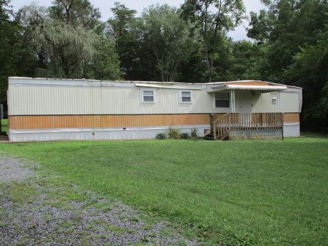 227 Cecil St, Rutledge, TN 37861 - photo 1