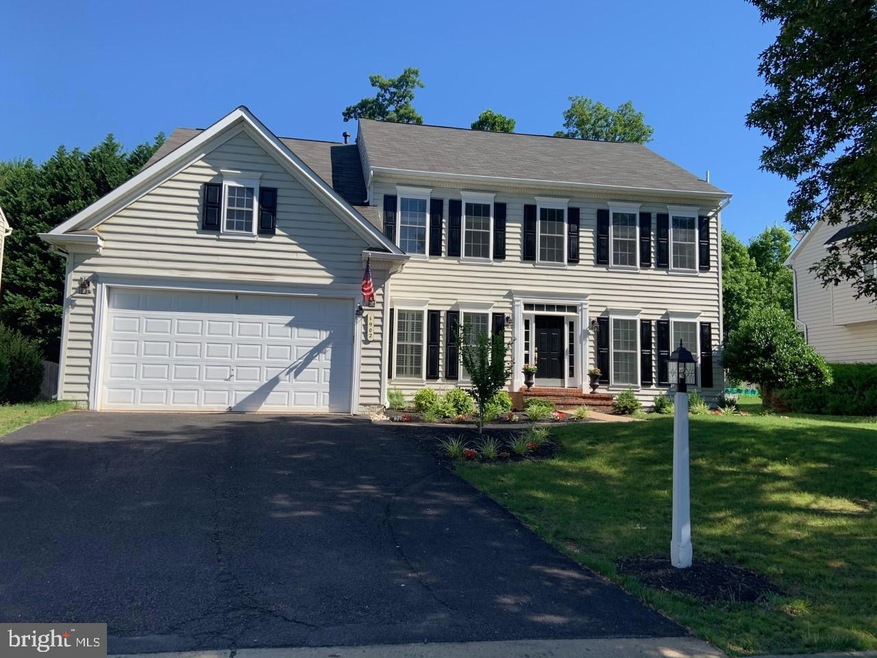 1902 Powells Landing Cir, Woodbridge, VA 22191 - photo 1