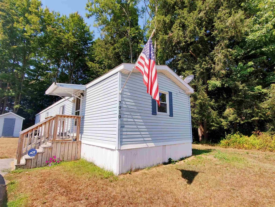 7010 Lake St, Loudon, NH 03307 - photo 1