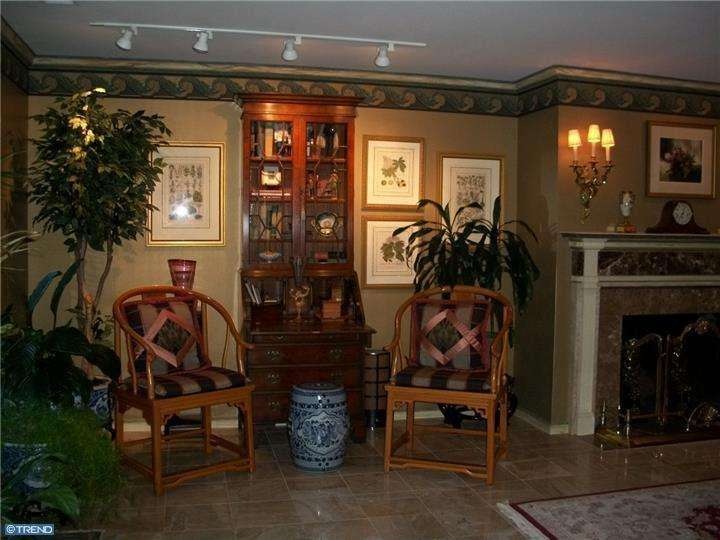 28 Oak Knoll Dr, Berwyn, PA 19312 - photo 1