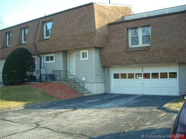 140 Sheraton Ln unit 140, Norwich, CT 06360 - photo 1
