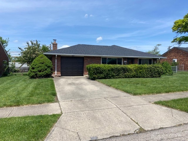 Front Entrance w/porch