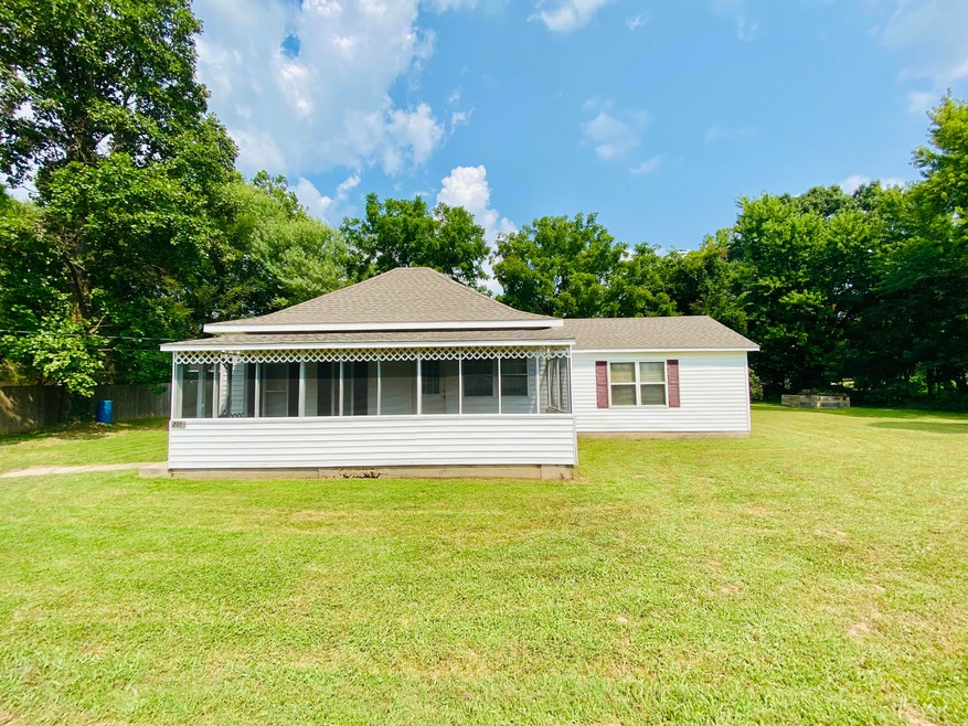 5FC6AB7B-B372-40DE-B2EC-F7AC18E93E5A