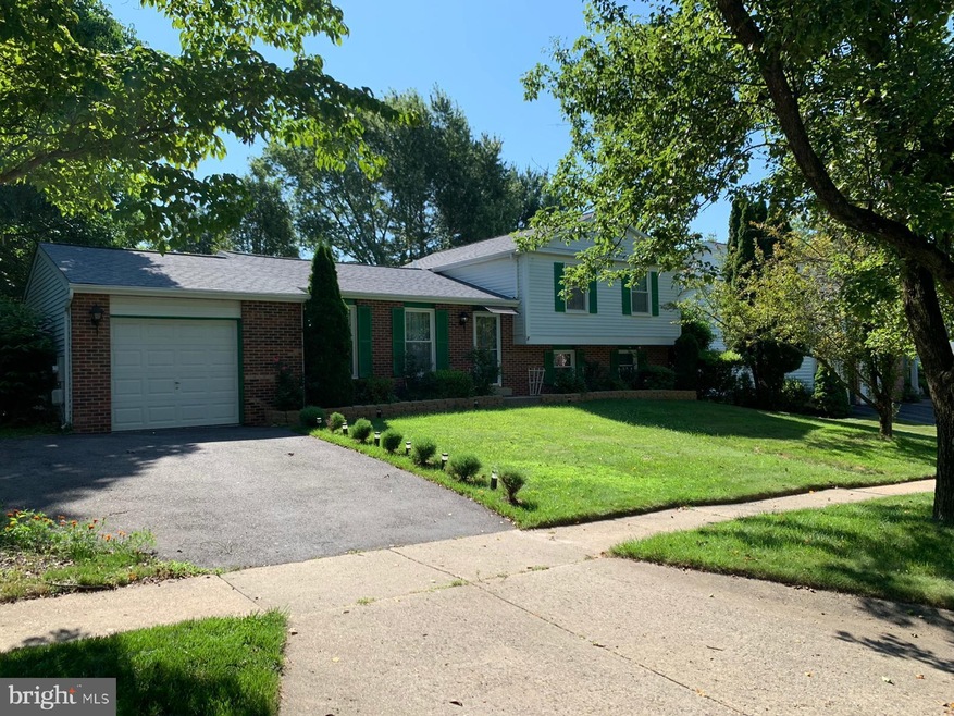 20328 Watkins Meadow Dr, Germantown, MD 20876 - photo 1