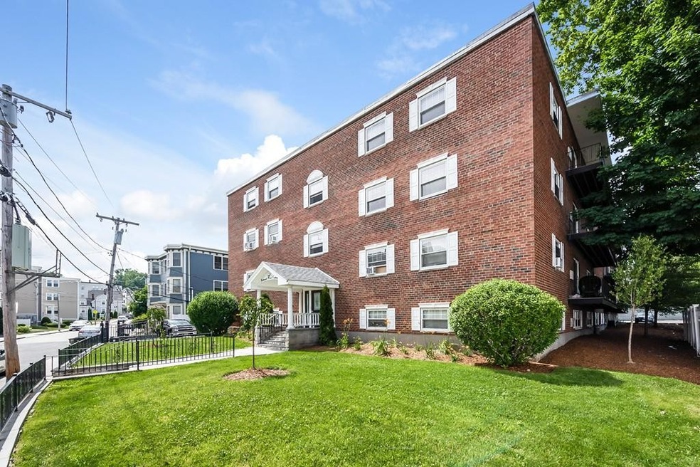 48 Coffey St unit 9D, Dorchester, MA 02122 - photo 1