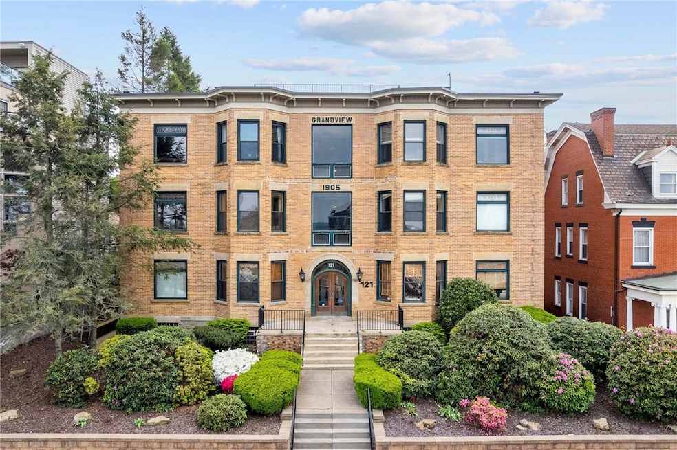 121 Grandview Ave unit 9, Pittsburgh, PA 15211 - photo 1