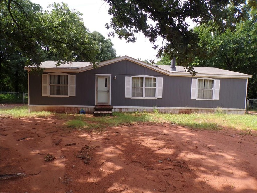 21428 Sky View Dr, Tecumseh, OK 74873 - photo 1