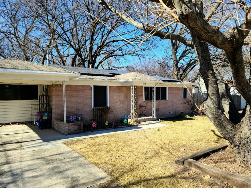 404 Pemberton Dr, Fort Worth, TX 76108 - photo 1