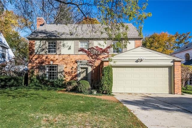 46 Pine Ct, Grosse Pointe Farms, MI 48236 - photo 1