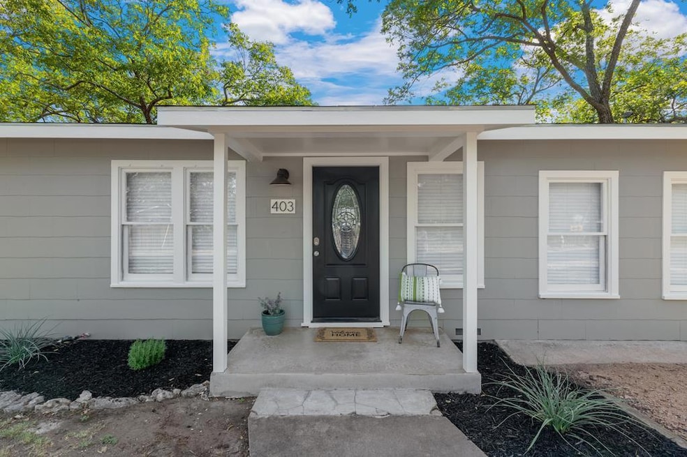 403 W College St, Fredericksburg, TX 78624 - photo 1